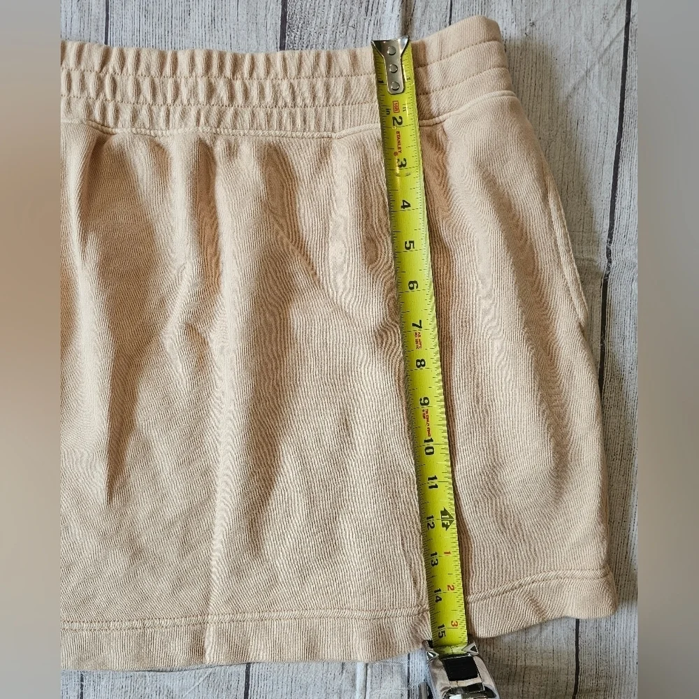 Aerie Size Medium Pull On Fleece Mini Skirt Pockets Butter Khaki Color Casual - Picture 10 of 10